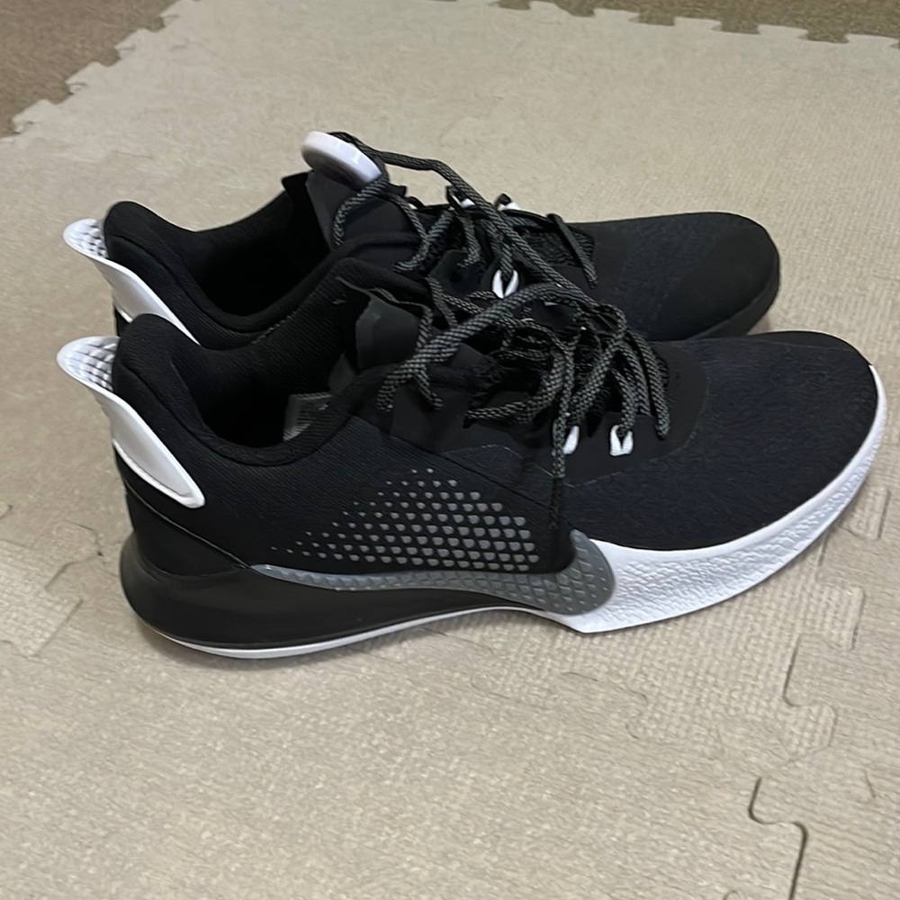 NWT Nike Mamba Fury